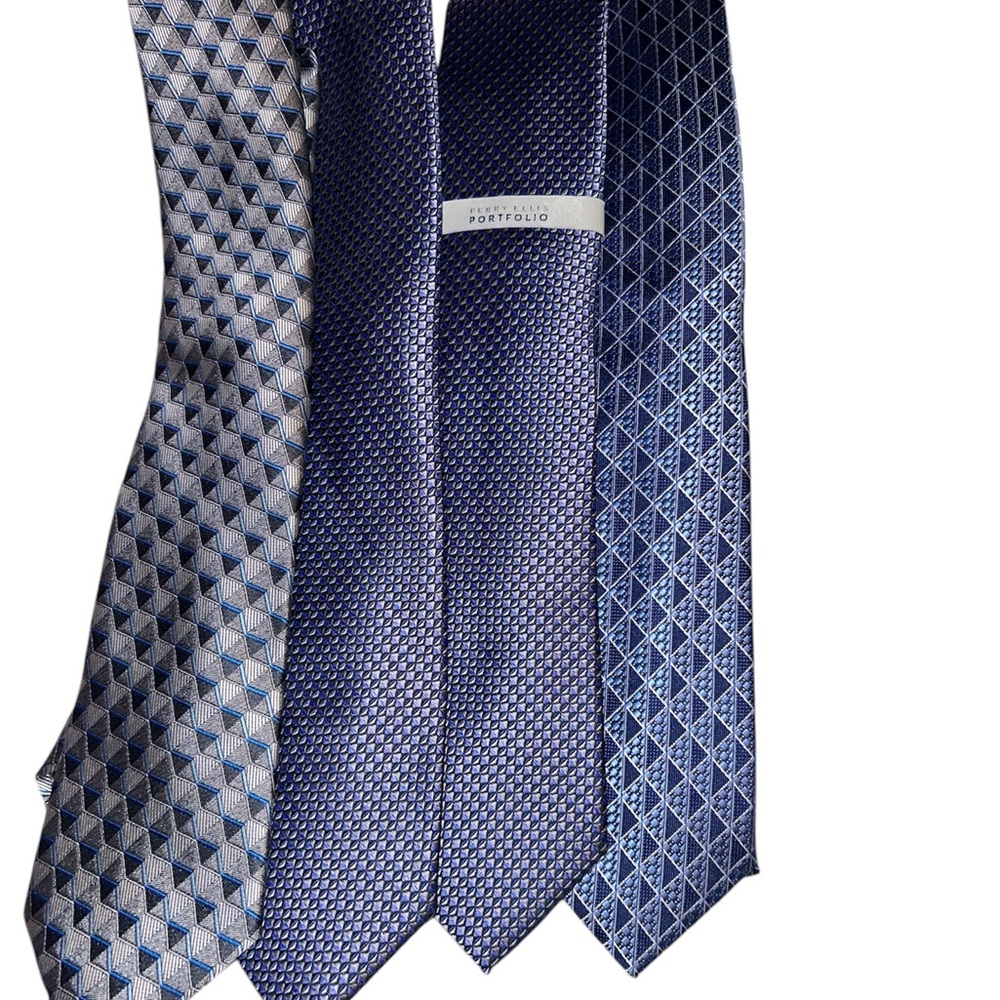 Perry Ellis ties NWT